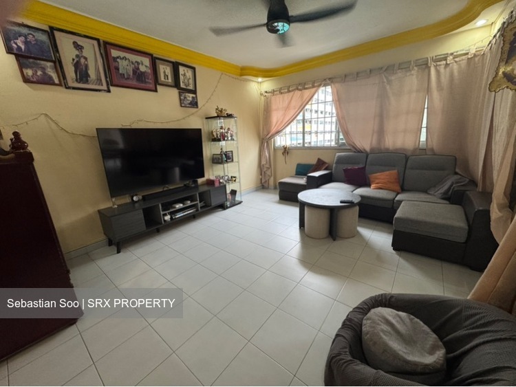 Blk 239 Bukit Panjang Ring Road (Bukit Panjang), HDB Executive #560513221